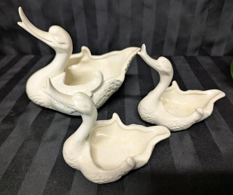 Vintage Hull Style Swan Soap Dishes/ Jewellery Bowls. Tallest is 6" Tall.