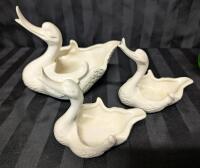 Vintage Hull Style Swan Soap Dishes/ Jewellery Bowls. Tallest is 6" Tall.