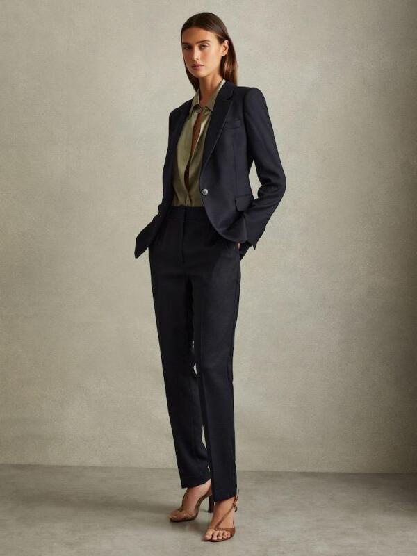 New Reiss Hallie Textured Single-Breasted Suit Blazer in Navy, Size 10 - Retails for $455.00
