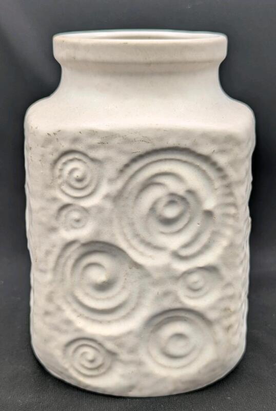 Vintage Signed WEST GERMANY Scheurich Keramik #282-16 "Fossil" Vase, 6.5" Tall, No Chips or Cracks
