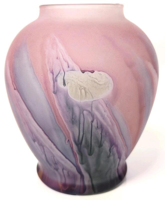 Vintage Handmade DECO ART DESIGNS Canada Art Glass Drip Vase, 6.75" Tall, No Chips or Cracks