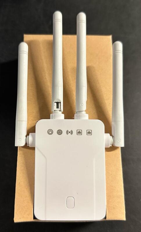 As-New Wireless Wi-Fi Repeater - See Photos for Specifications