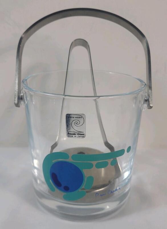 Vintage MCM Pierre Cardin Sasaki Glass Ice Bucket . Measures 4 &frac34;" tall & 4 ⅜" diameter . No chips or cracks