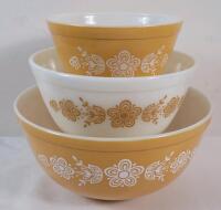 Vintage PYREX Butterfly Gold 3pc. Mixing Bowl Set . No chips or cracks