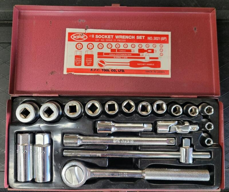 KFC 20pc. Metric Socket Set w/Case . Complete