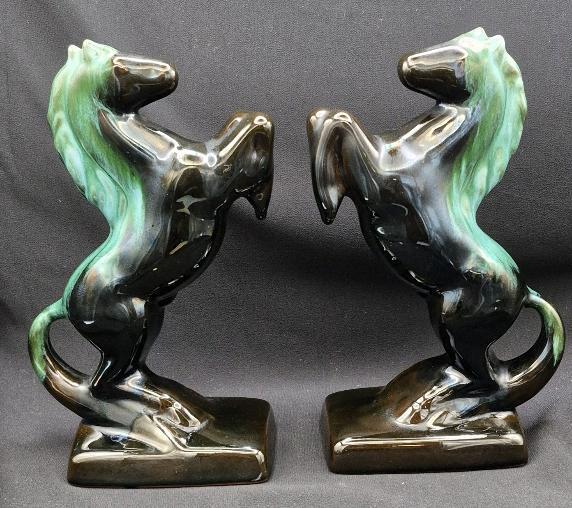 Vintage Blue Mountain Pottery Style Rearing Horses Book Ends 9" Tall