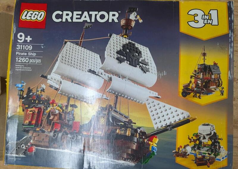 Lego Creator 3 in 1 Pirate Ship Set. Pack 2 of Pieces is opened. Unable to verify if all contents are present. Set 31109.