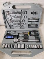 Work Centre Vehicle/Home Tool Set in Case .