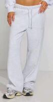 New Garage sz XS Women's Straight Leg Ultra Fleece Trackpants Retails for $64.95