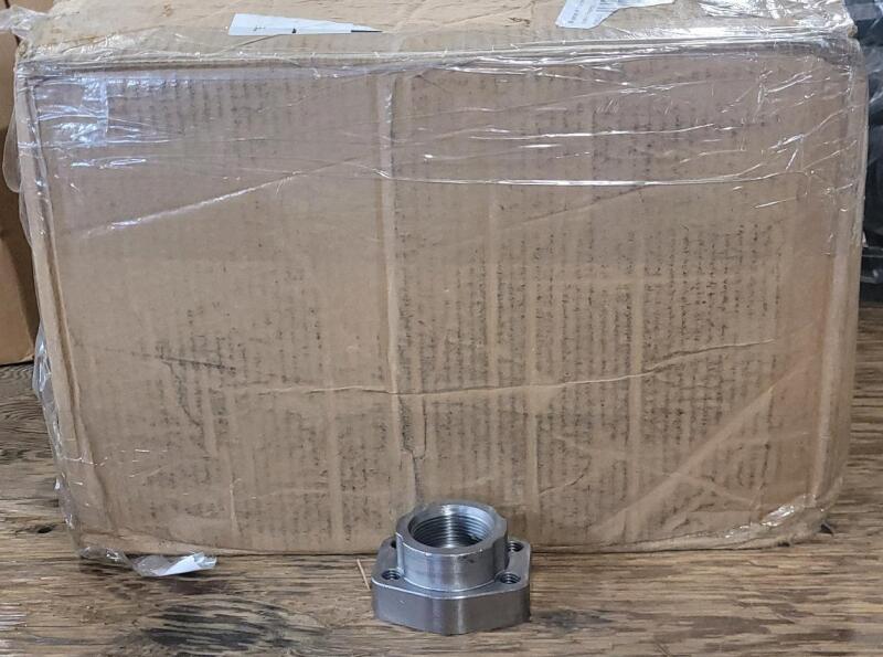 36 New 1 &frac14;" Anchor Fluid Power SAE 4-Bolt Flange , Part # 2567230 . Bolts & Washers Not Included . Retail $1000