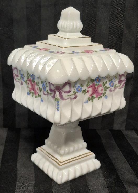 Vintage Westmoreland Milk Glass Wedding Box/Candy Dish 10" Tall