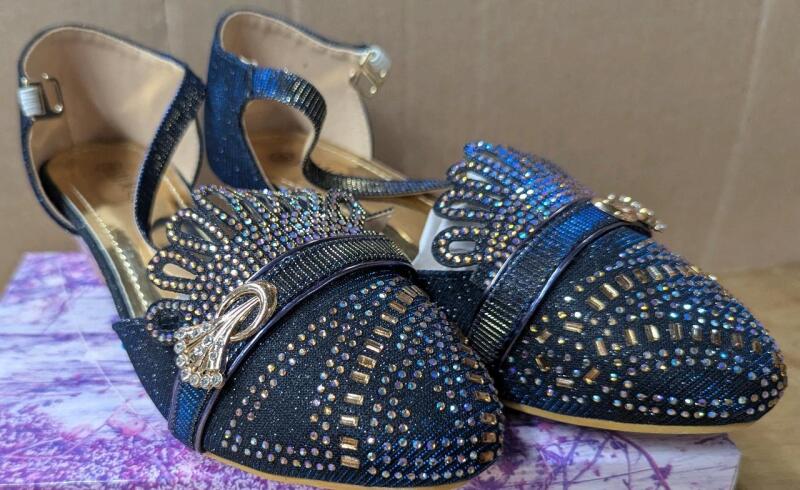 New Girls Size 35 Saj Mahal Lifted Heels Process Style Shoes