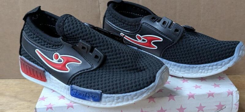 New Kids Size 31 Running Shoes.