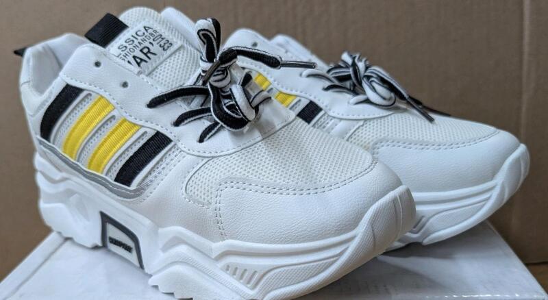 New Womens Size 5 Running Shoe.