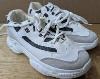 New Size 38 Children's Running Shoes