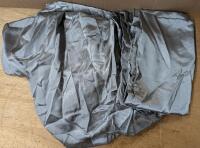As New AL AHMEDANI LINEN Queen Size Fitted Sheet & Pillow Cases. Satin like Feeling.