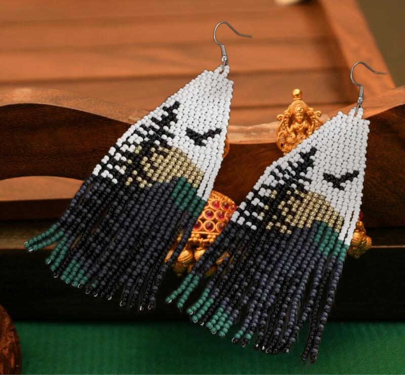 Handmade Bohemian Beaded Earrings Nature Scene Drop Tassel Woven Earrings Sheppard Hooks 4.25&rsquo;&rsquo; drop