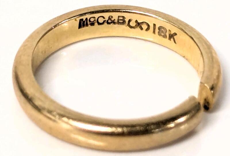 Scrap 18K Gold Ring with Cut, Size 6 approx. 4.1g