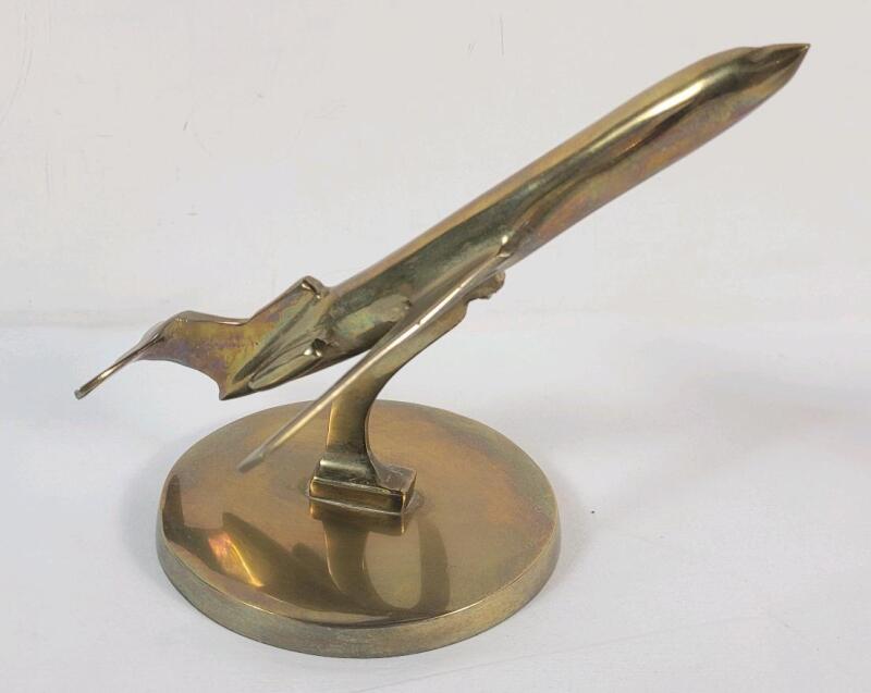 Vintage Boeing 727 Brass Desk Top Model . Measures 7.5" wide & 6" tall