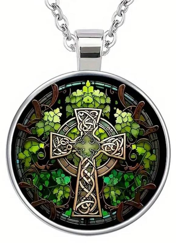 Bohemian Vintage Celtic Knot Necklace Glass & Zinc Alloy Pendant <br/>Approximately 1&rsquo;&rsquo; Round Chain 23&rsquo;&rsquo; Slight Glow under UV<br/>Stock photo added