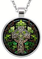 Bohemian Vintage Celtic Knot Necklace Glass & Zinc Alloy Pendant <br/>Approximately 1&rsquo;&rsquo; Round Chain 23&rsquo;&rsquo; Slight Glow under UV<br/>Stock photo added