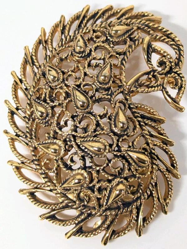 Large Intricate Vintage Filigree Brooch , 1.75" &times; 2.2"