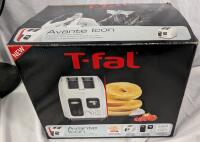 T-Fal Toaster. Avante Icon Model. 7" Tall.