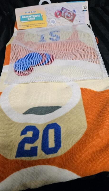 New beach towel game. Towel 30x54" includes 1 towel and 8 game pieces