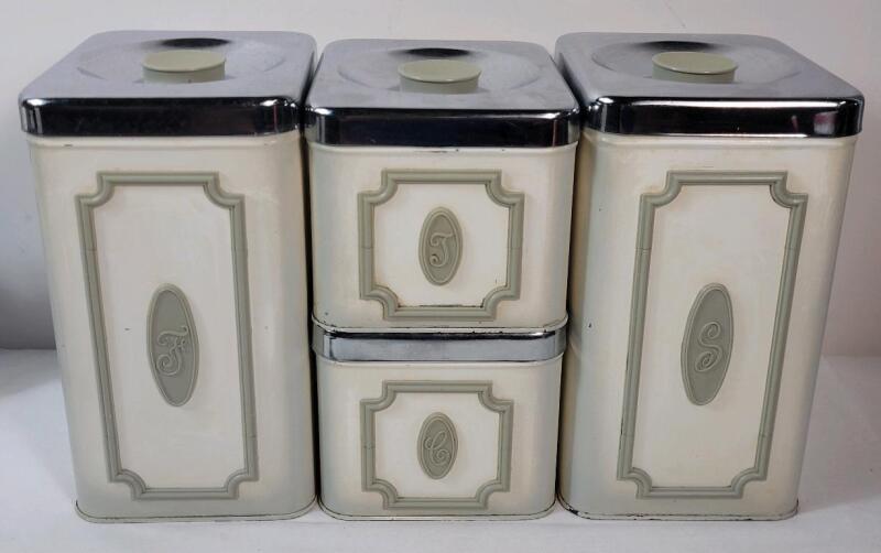 Vintage MCM The Queen Line Set of 4 Kitchen Canister Set . Flour , Sugar , Coffee & Tea . Would benefit from cleaning