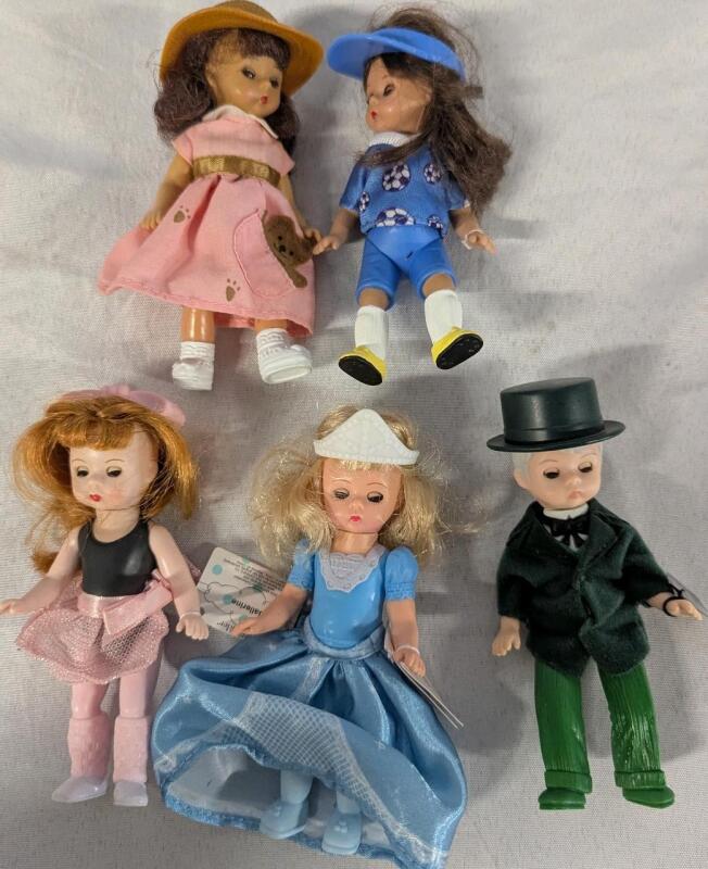 5 Madam Alexander Dolls. 3 Have Exclusive at McDonalds Tags. 4.5" Tall.