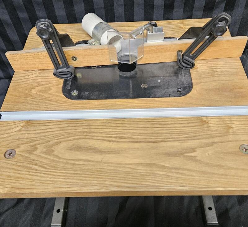 Craftex router table 17&times;17"