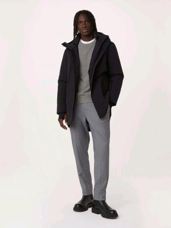 WOW! New Size Med Men's Frank And Oak The Capital Parka in Black - Retails $599!!