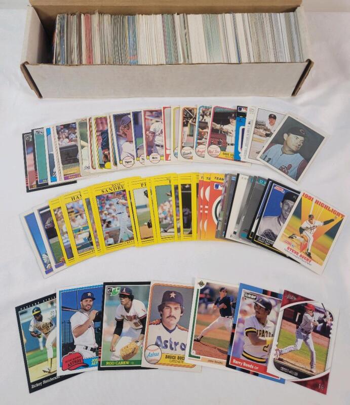 1978 - 2023 MLB Baseball Trading Card Singles , 740+ Trading Cards