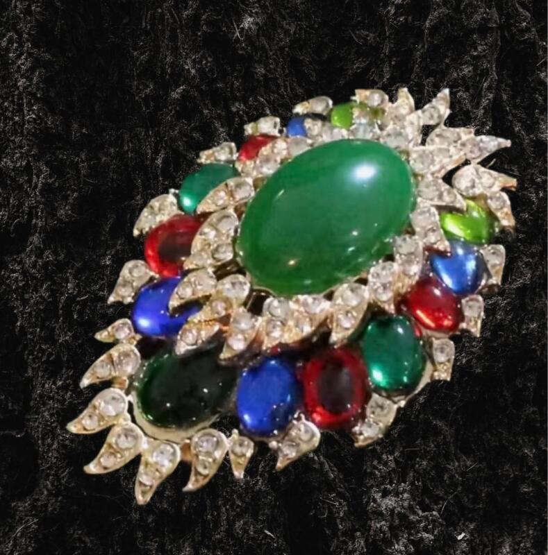 Vintage Inspired Baroque Brooch Luxury with Centre Oval Opaque Green Cab Sparkling Embellishments Tiered Statement Piece approximately 2 x 1.25&rsquo;&rsquo;