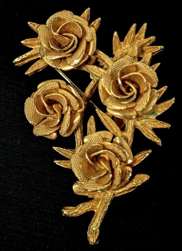 Gorgeous Vintage Signed CORO Rose Quartet Brooch, 2" Long