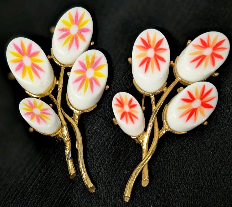 Pair of Vintage Funky Daisy Floral Brooches, 3" Long Each