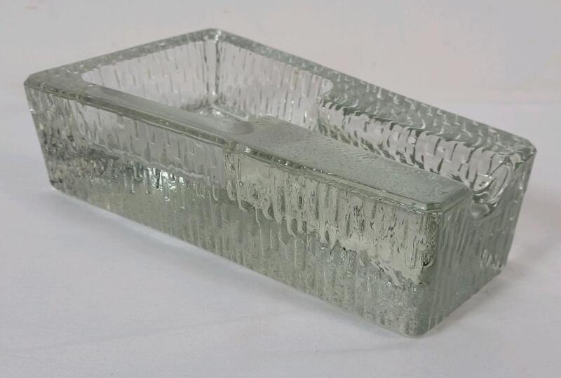 Heavy Clear Art Glass Cigar Ashtray . Measures 7"&times;4"&times;2" . No chips or cracks