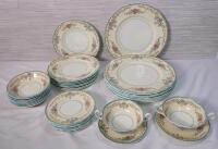 36pcs. Vintage Royal Doulton " The Pembroke " Dinner Ware Plates & Bowls . All Rings True , No visible chips or cracks