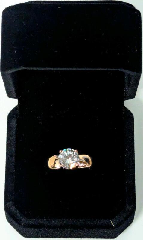 NEW 18K Gold Plated 2.0ct Simulated Diamond Ring - Size 7.0
