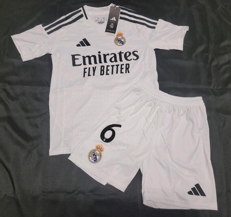 As New w/Tags - Kids Size-22 Real Madrid #6 HARIS Soccer Home Kit (jersey & shorts) . Small purple mark on front .