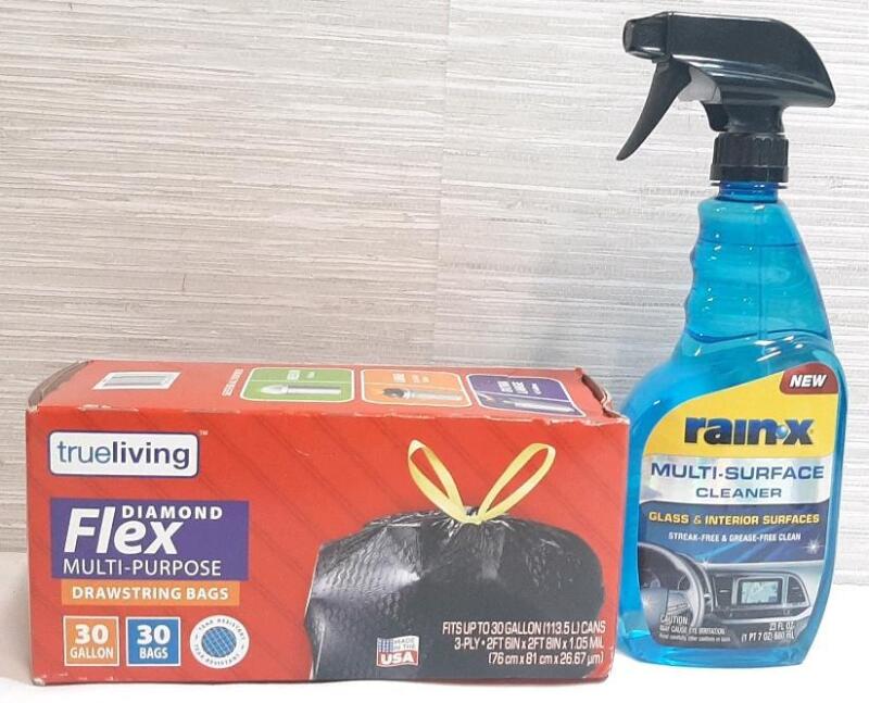 New Pack of 30pc 30 Gallon Garbage Bags & Rain-X Multi-Surface Cleaner