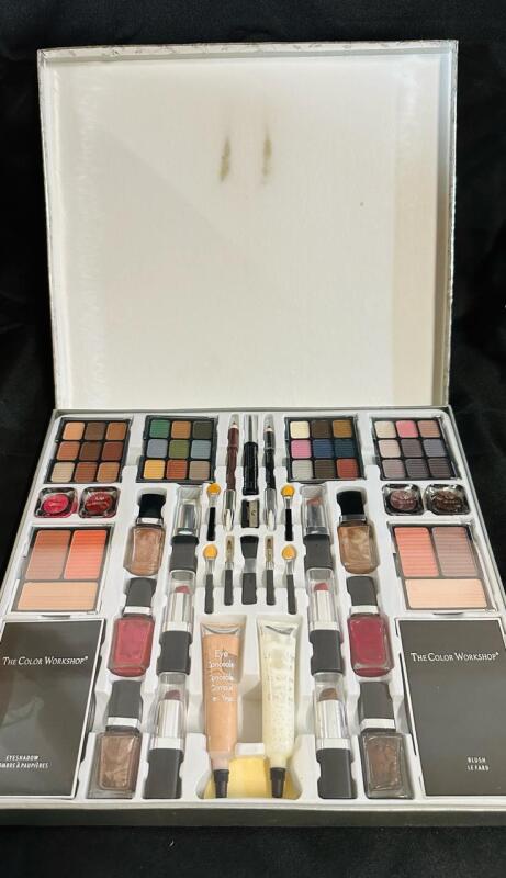 (Expired 2004) New Sealed &ldquo;The Color Workshop&rdquo; Color Gallery Makeup Set