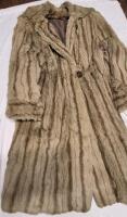 Vintage sz (Med/Large?) Women's Fur Coat