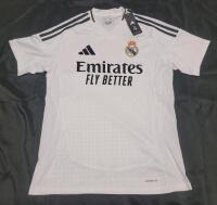 As New w/Tags - Size Medium Real Madrid #9 MBAPP&Eacute; Soccer Home Jersey . Small purple mark on front
