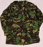 Men's sz XL(?) Camo Jacket