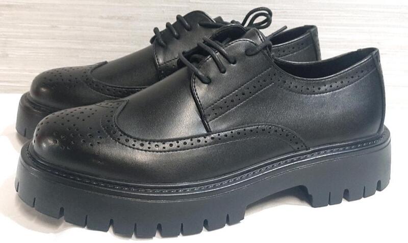 New Pair of Casual Lace Up Men's Shoes | Size 8.5