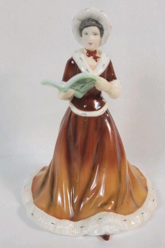 Royal Doulton " The Twelve Days of Christmas - The Eleventh Day " Figurine , HN 5519 . Measures 6 ⅜" tall . No chips or cracks