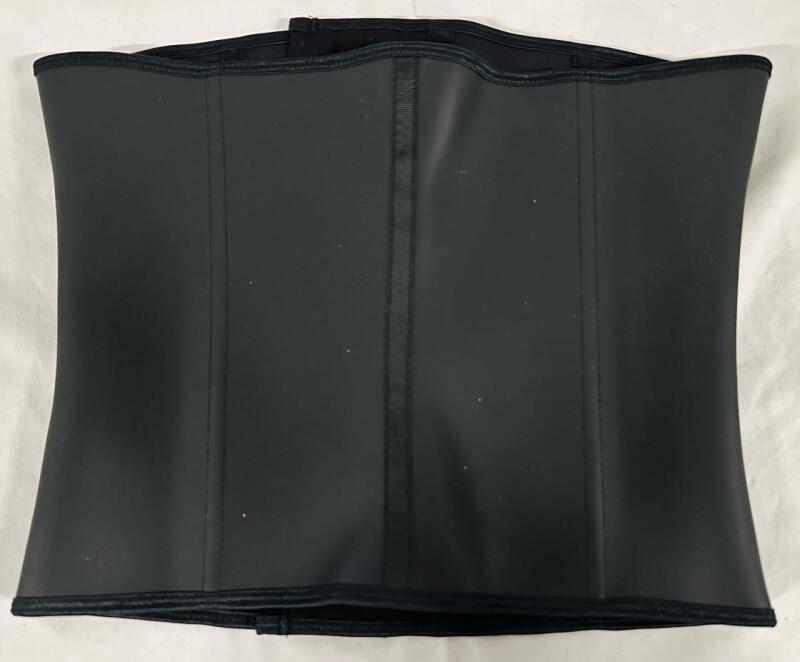 New Women&rsquo;s Size M Pleather Corset