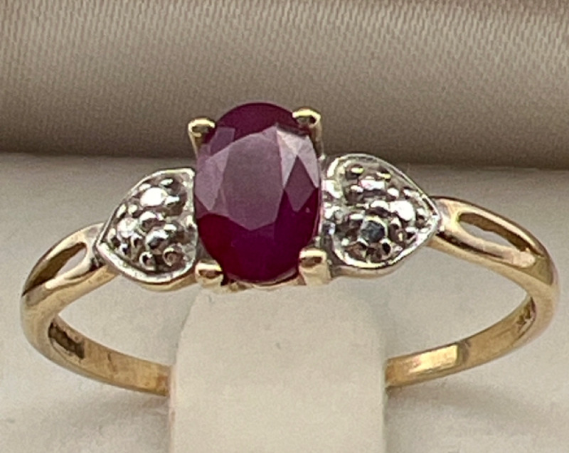 10K yellow Gold Ruby Ring stamped