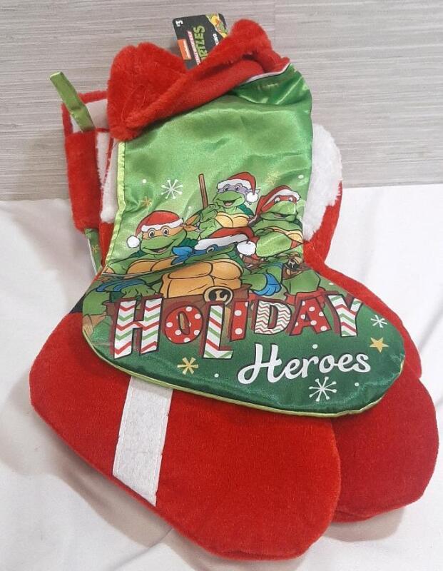 12 New Holiday Stockings